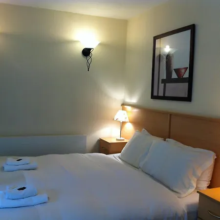 Ashling House Serviced Accommodation-3